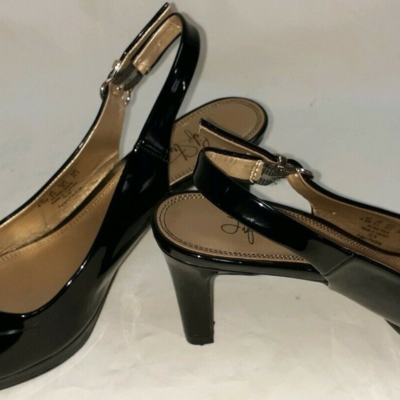 LIFE STRIDE Teller Slingback Pump Peep Toe Heels - Picture 4 of 8